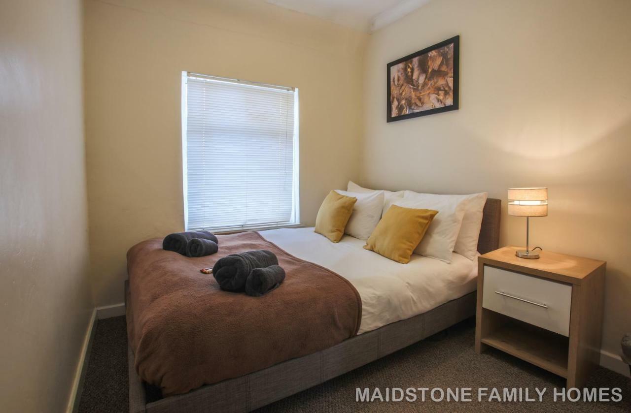 Maidstone Family Homes Upper Road Cottage Esterno foto