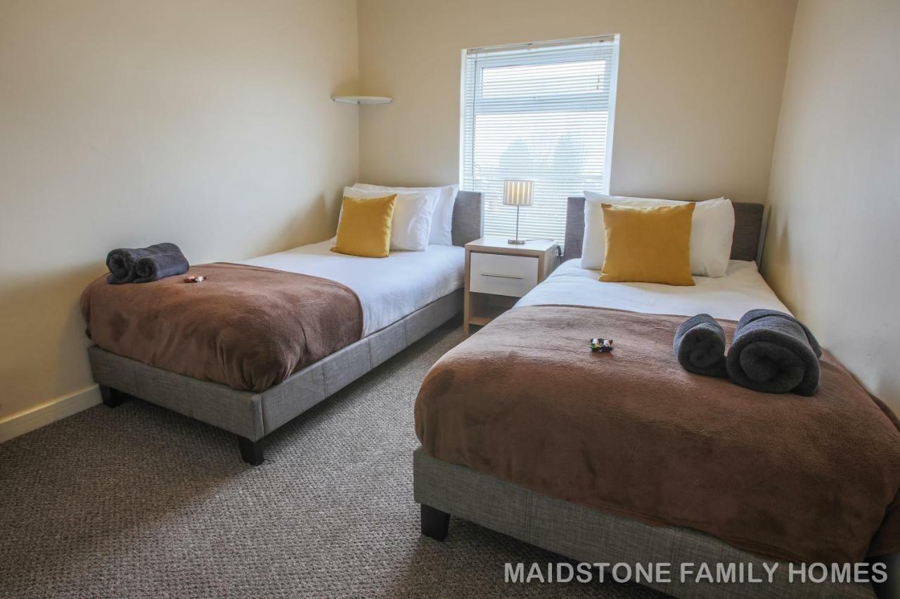 Maidstone Family Homes Upper Road Cottage Esterno foto