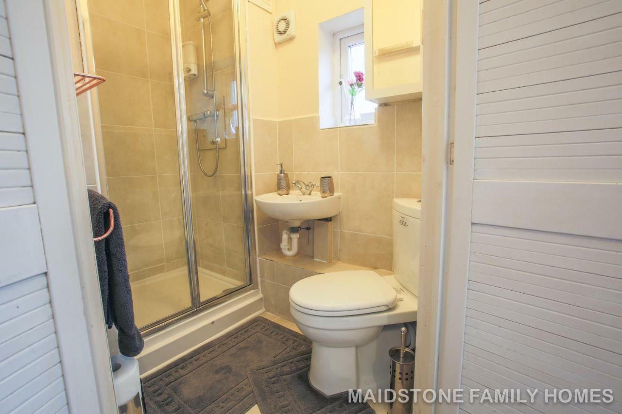 Maidstone Family Homes Upper Road Cottage Esterno foto